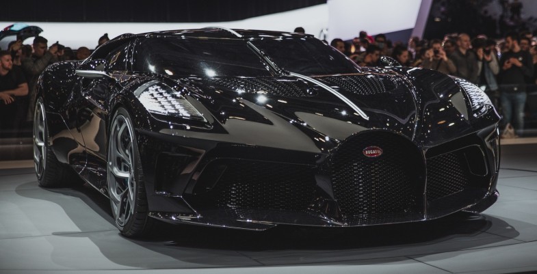AUTOMOBILE BUGATTI