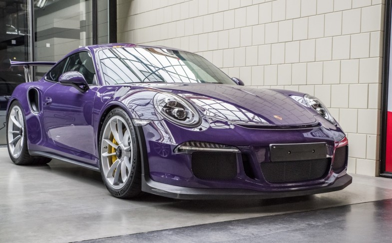 PORSCHE SPORTS CAR VEHICLE