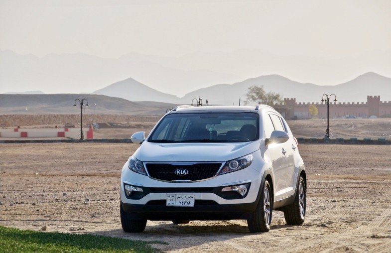 CAR DESERT SAND EGYPT HOT KIA