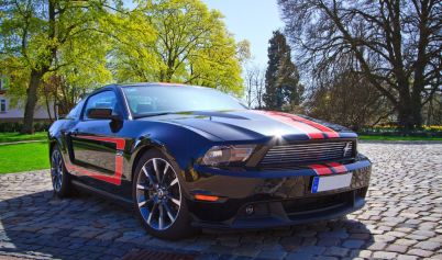 FORD MUSTANG GT SPORTS CAR