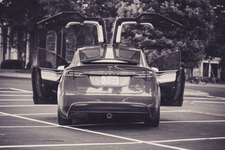 TESLA MODEL X IN BLACK AND WHITE
