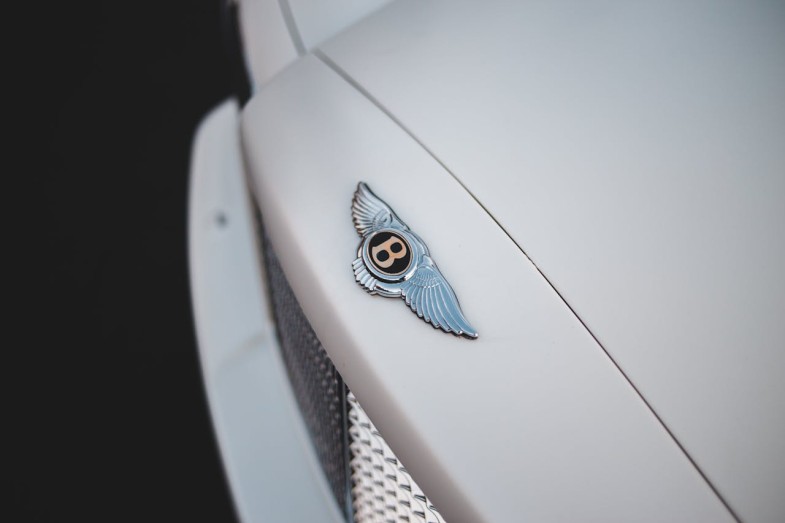 WHITE BENTLEY CAR