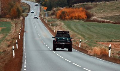 PHOTO OF CHEVROLET PICKUP TRUCK ON ROAD