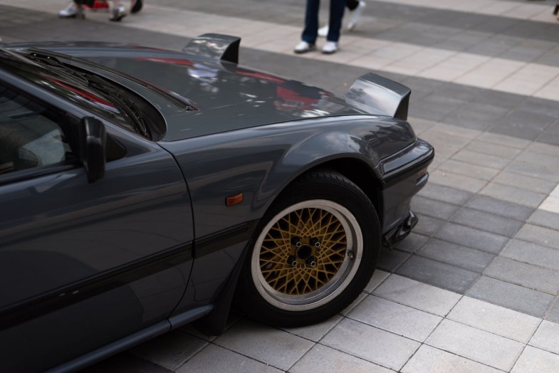 CLOSE UP OF A HONDA PRELUDE