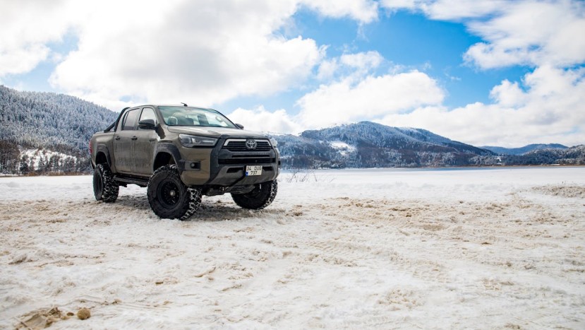 PHOTO TOYOTA HILUX