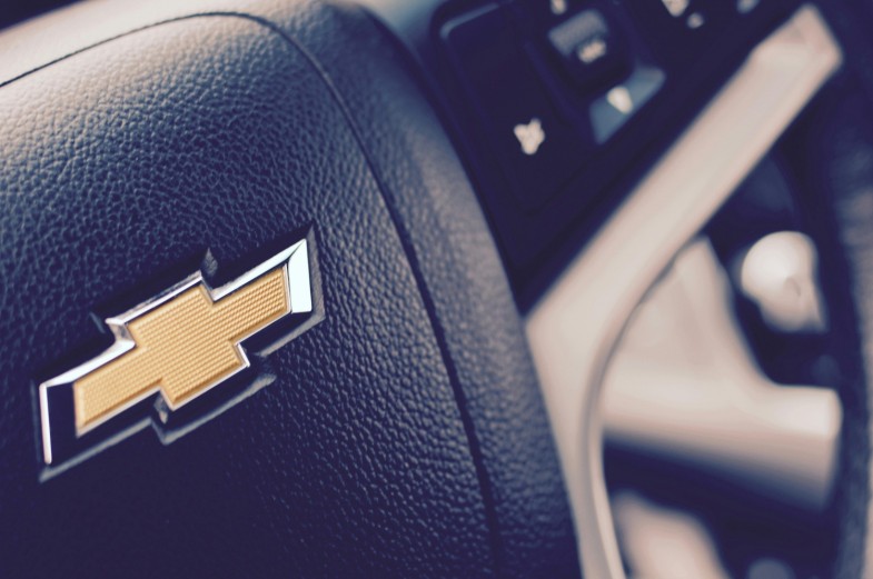 BLACK CHEVROLET STEERING WHEEL