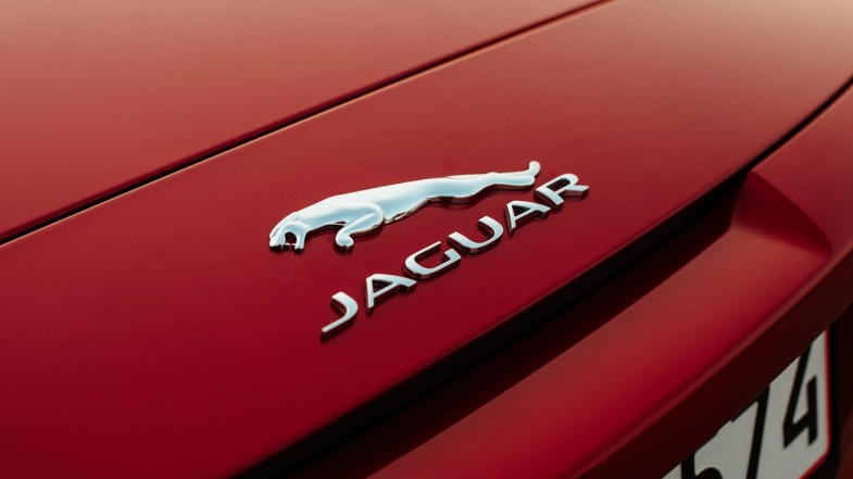 JAGUAR CAR LOGO