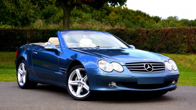 MERCEDES CAR LUXURY MODERN