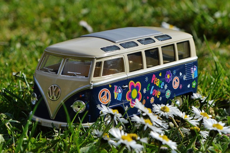 VOLKSWAGEN BEIGE AND BLUE VAN SCALE MODEL