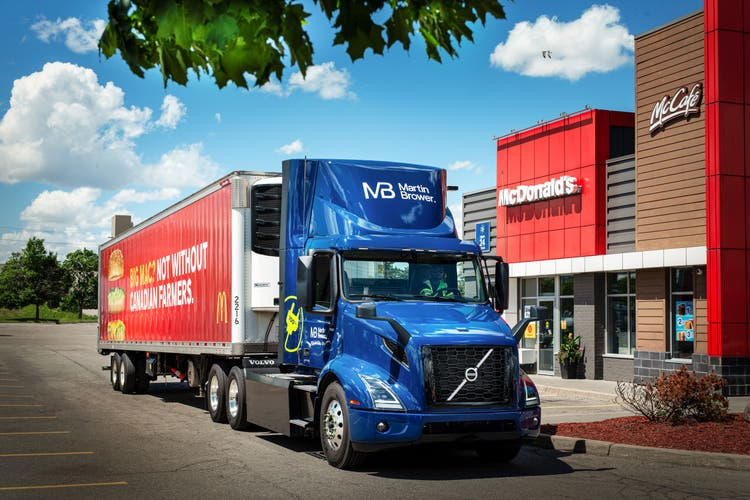 Volvo VNR Electric tractor