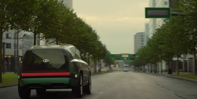 SCREENSHOT HYUNDAI IONIQ 9 BACK VIEW