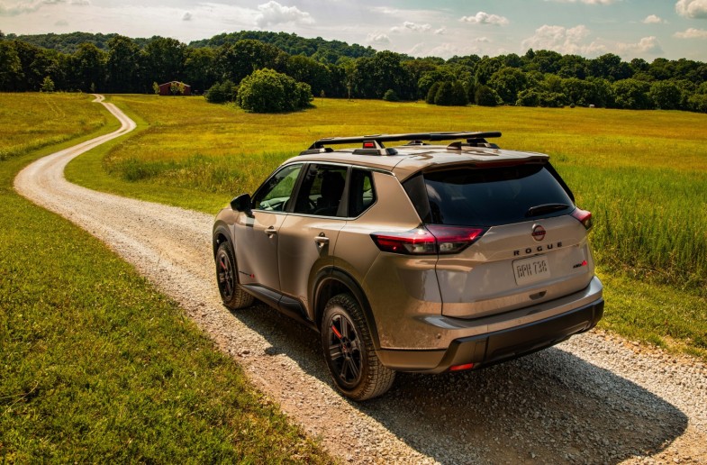 2025 NISSAN ROGUE CREEK EDITION