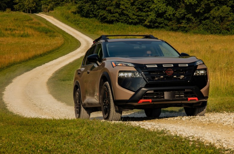 2025 NISSAN ROGUE CREEK EDITION