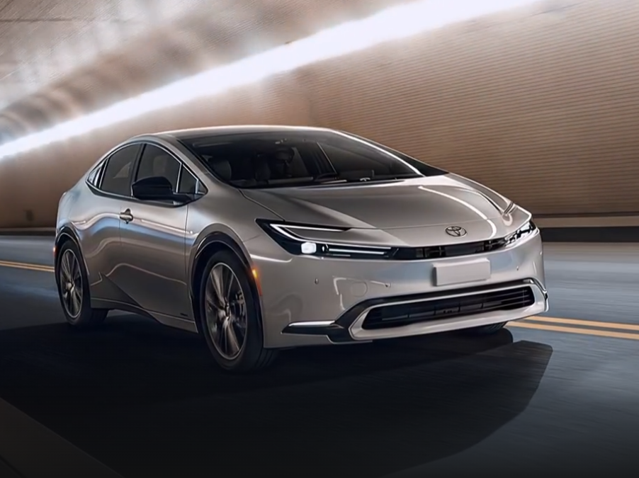 2027 Toyota Prius, Prius Plug-In Hybrid Get New Features, Slight Price ...