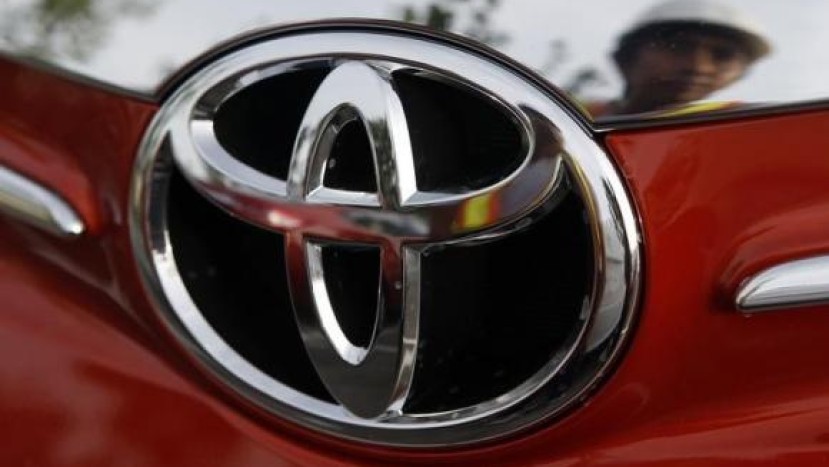 Toyota executive stands by Takata as supplier despite air bag troubles
