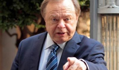 Special Report: In oil baron's divorce, company lawyer plays star role