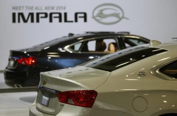 U.S. regulators close probes into about 600,000 Ford, GM vehicles