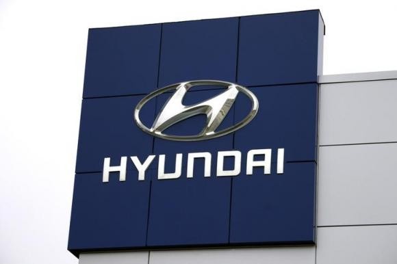 Hyundai recalls 42,925 sedans in U.S. for possible brake light issue
