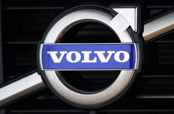Volvo to launch online car sales in marketing shift