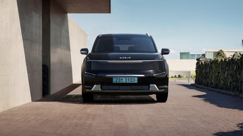 KIA EV9 ELECTRIC CAR