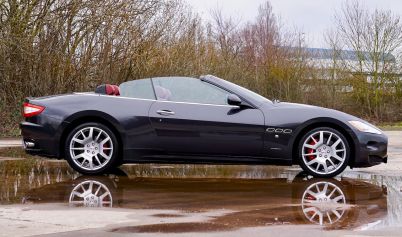 BLACK CONVERTIBLE COUPE 977004