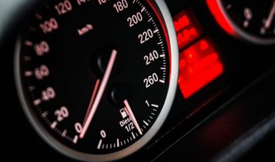 SPEEDOMETER GAUGE READING AT ZERO